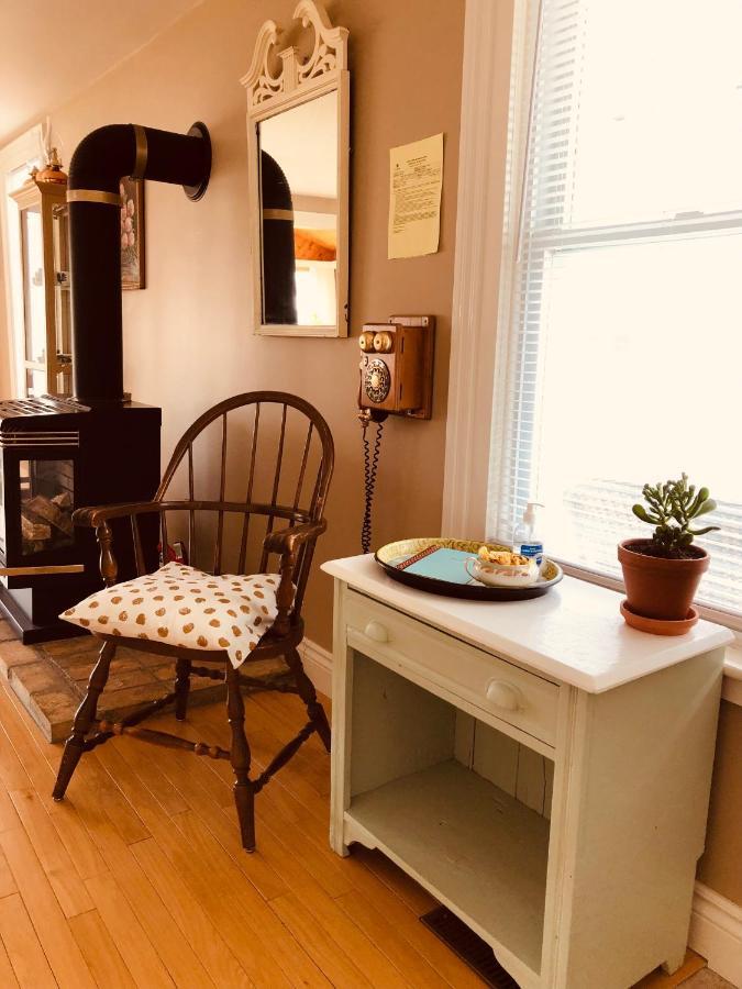Sunroom On Maple 皮克顿 外观 照片
